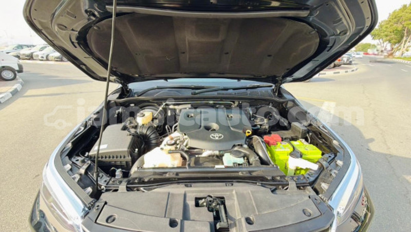 Big with watermark toyota fortuner clarendon import dubai 5494