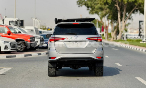 Buy Used Toyota Fortuner Silver Car in Import - Dubai in Clarendon Buy Used Toyota Fortuner Silver Car in Import - Dubai in Clarendon