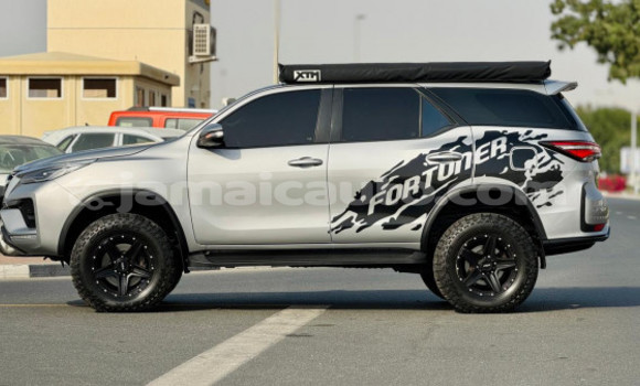 Buy Used Toyota Fortuner Silver Car in Import - Dubai in Clarendon Buy Used Toyota Fortuner Silver Car in Import - Dubai in Clarendon
