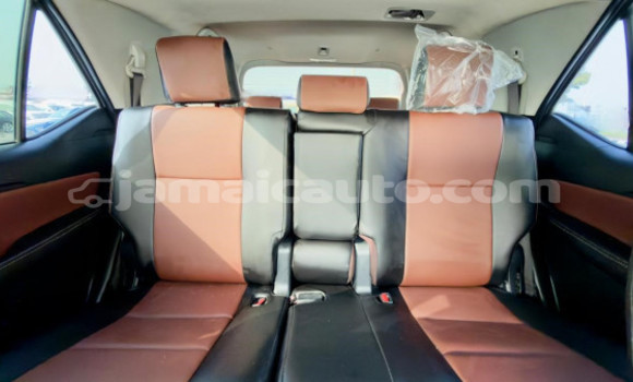 Buy Used Toyota Fortuner Silver Car in Import - Dubai in Clarendon Buy Used Toyota Fortuner Silver Car in Import - Dubai in Clarendon