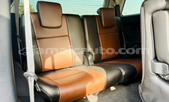 Buy Used Toyota Fortuner Silver Car in Import - Dubai in Clarendon Buy Used Toyota Fortuner Silver Car in Import - Dubai in Clarendon