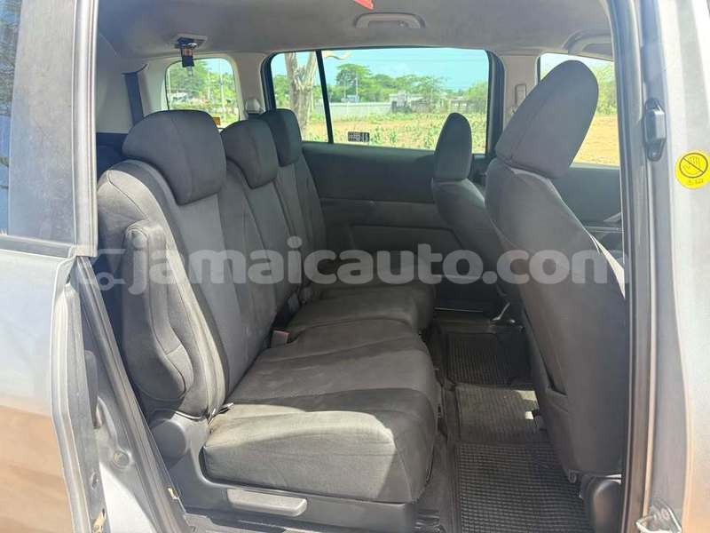 Big with watermark mazda premacy kingston kingston 5506