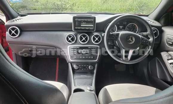 Buy Used Mercedes-Benz 190 Red Car in Kingston in Kingston Buy Used Mercedes-Benz 190 Red Car in Kingston in Kingston