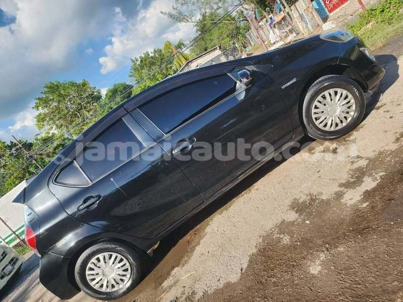 Big with watermark toyota aqua clarendon import dubai 5532