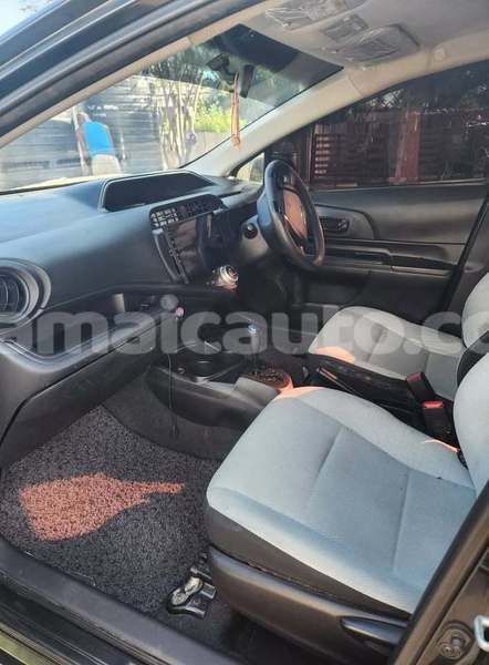 Big with watermark toyota aqua clarendon import dubai 5532