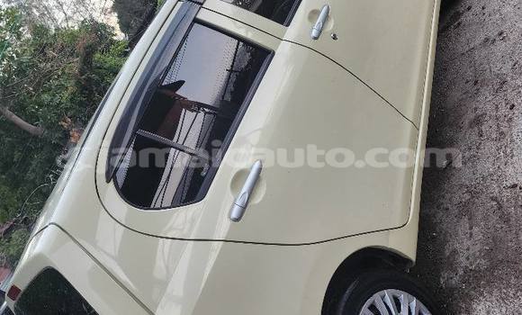 Buy Used Daihatsu Mira White Car in Falmouth in Trelawney Buy Used Daihatsu Mira White Car in Falmouth in Trelawney