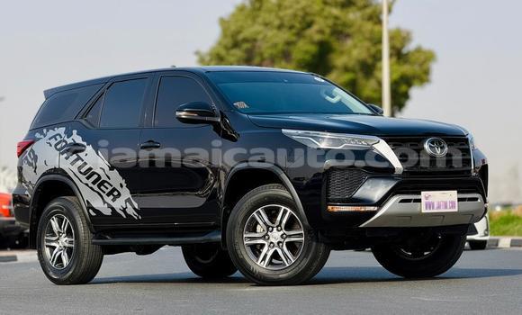 Buy Used Toyota Fortuner Black Car in Import - Dubai in Clarendon