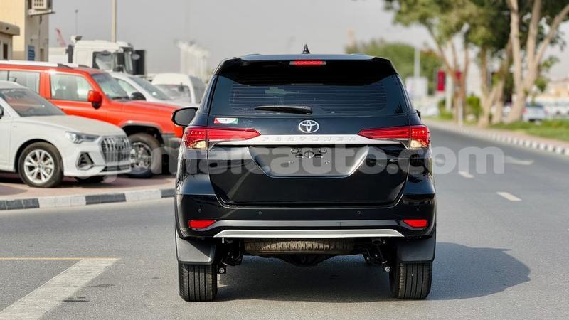 Big with watermark toyota fortuner clarendon import dubai 5553