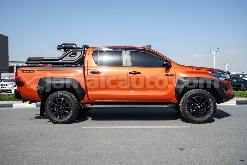 Big with watermark toyota hilux clarendon import dubai 5555