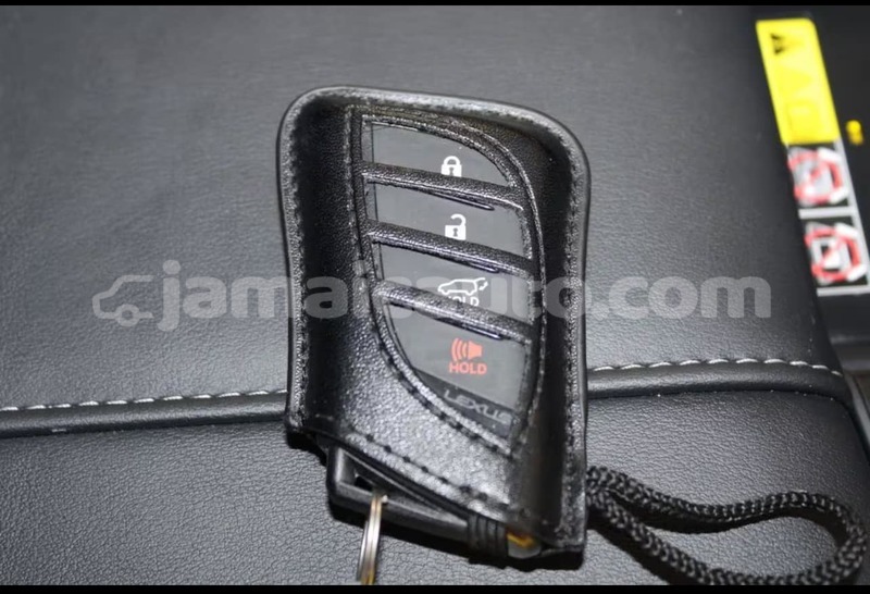 Big with watermark lexus lx hanover lucea 5558