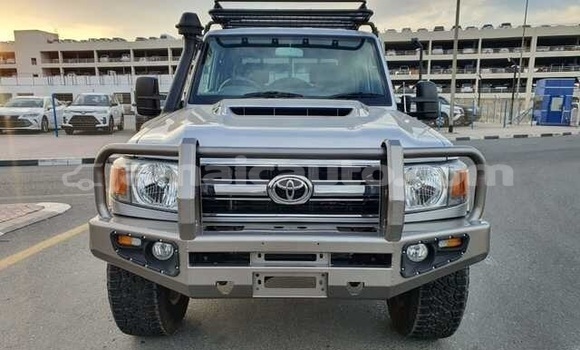 Buy Used Toyota Land Cruiser Silver Car in Kingston in Kingston Buy Used Toyota Land Cruiser Silver Car in Kingston in Kingston