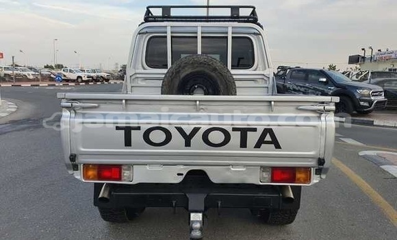 Buy Used Toyota Land Cruiser Silver Car in Kingston in Kingston Buy Used Toyota Land Cruiser Silver Car in Kingston in Kingston