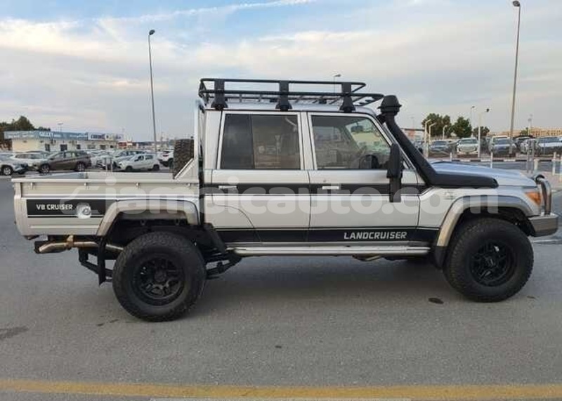 Big with watermark toyota land cruiser kingston kingston 5559