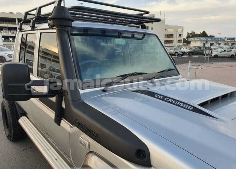 Big with watermark toyota land cruiser kingston kingston 5559