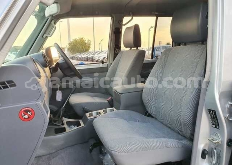 Big with watermark toyota land cruiser kingston kingston 5559