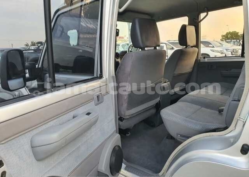 Big with watermark toyota land cruiser kingston kingston 5559