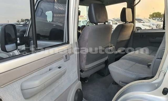 Buy Used Toyota Land Cruiser Silver Car in Kingston in Kingston Buy Used Toyota Land Cruiser Silver Car in Kingston in Kingston
