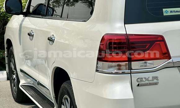 Buy Used Toyota Land Cruiser White Car in Albert Town in Trelawney Buy Used Toyota Land Cruiser White Car in Albert Town in Trelawney
