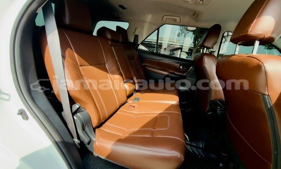 Buy Used Toyota Fortuner White Car in Import - Dubai in Clarendon Buy Used Toyota Fortuner White Car in Import - Dubai in Clarendon