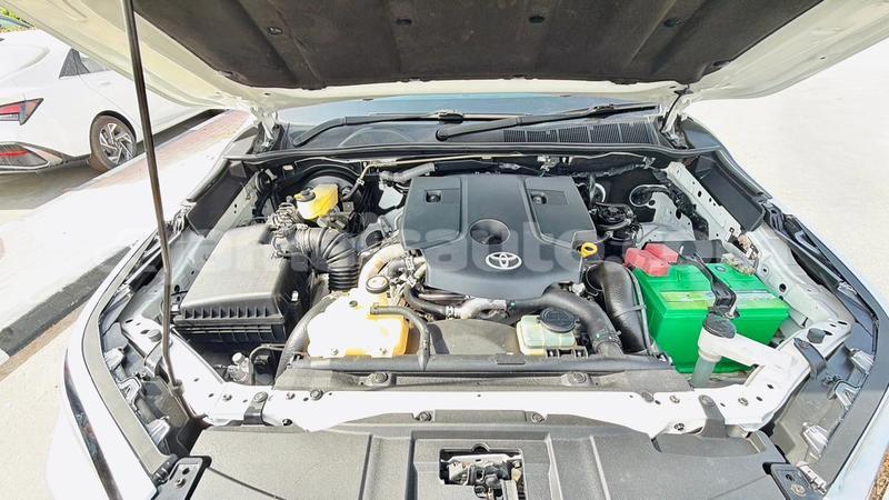 Big with watermark toyota fortuner clarendon import dubai 5561