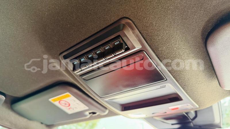 Big with watermark ford ranger clarendon import dubai 5562