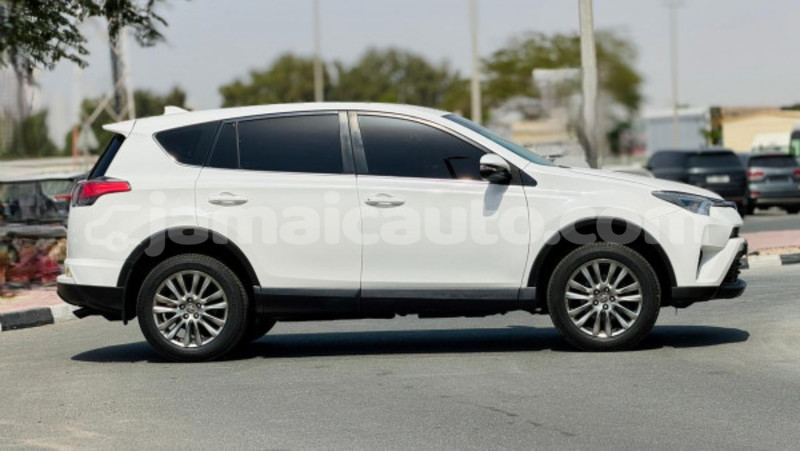 Big with watermark toyota rav4 clarendon import dubai 5563