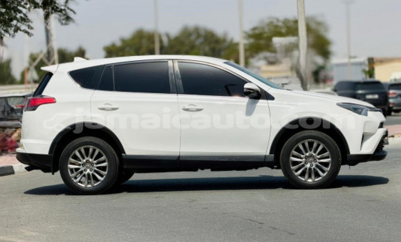 Buy Used Toyota RAV4 White Car in Import - Dubai in Clarendon Buy Used Toyota RAV4 White Car in Import - Dubai in Clarendon
