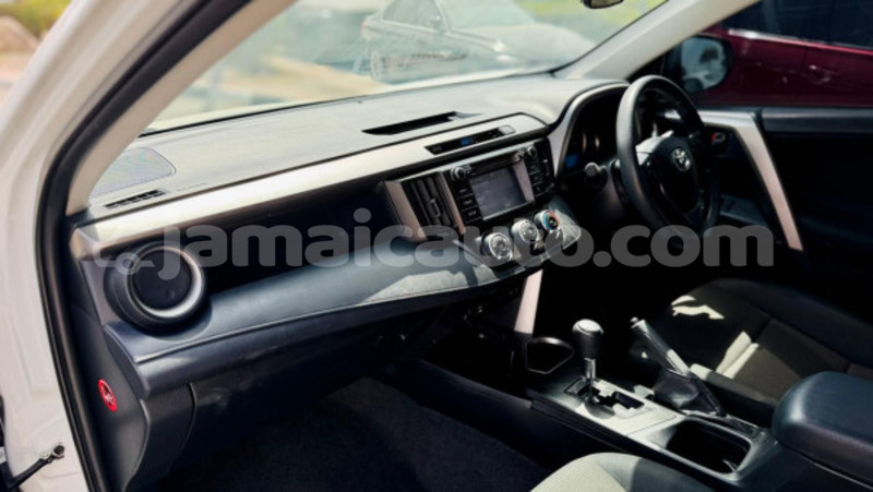 Big with watermark toyota rav4 clarendon import dubai 5563