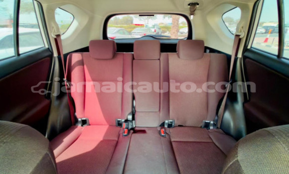 Buy Used Toyota RAV4 White Car in Import - Dubai in Clarendon Buy Used Toyota RAV4 White Car in Import - Dubai in Clarendon