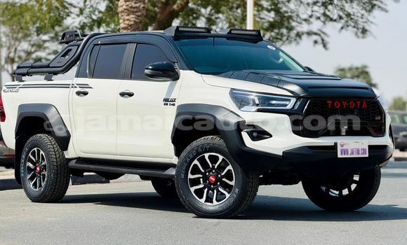 Buy Used Toyota Hilux White Car in Import - Dubai in Clarendon Buy Used Toyota Hilux White Car in Import - Dubai in Clarendon