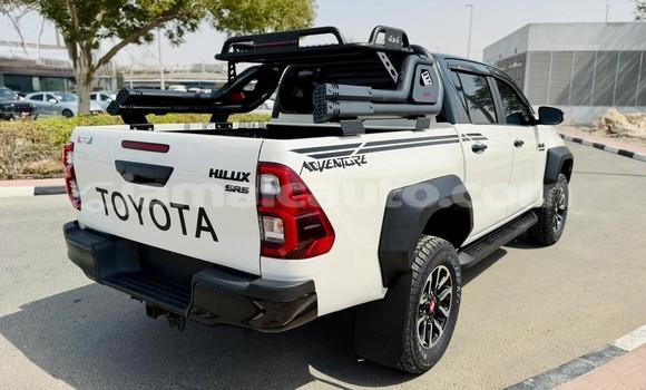 Buy Used Toyota Hilux White Car in Import - Dubai in Clarendon Buy Used Toyota Hilux White Car in Import - Dubai in Clarendon