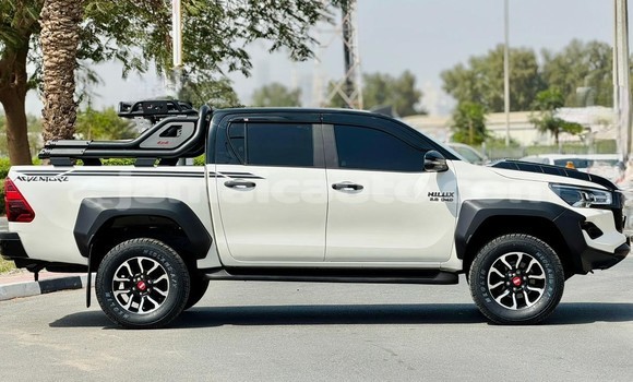 Buy Used Toyota Hilux White Car in Import - Dubai in Clarendon Buy Used Toyota Hilux White Car in Import - Dubai in Clarendon
