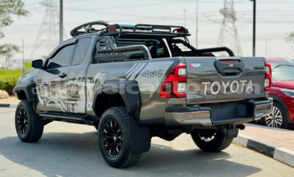 Buy Used Toyota Hilux Silver Car in Import - Dubai in Clarendon Buy Used Toyota Hilux Silver Car in Import - Dubai in Clarendon