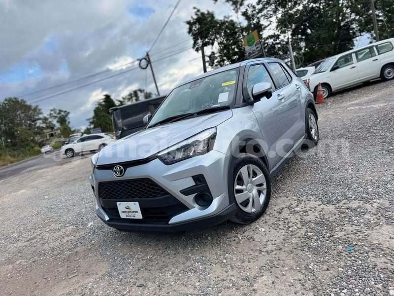 Big with watermark toyota ractis clarendon may pen 5571