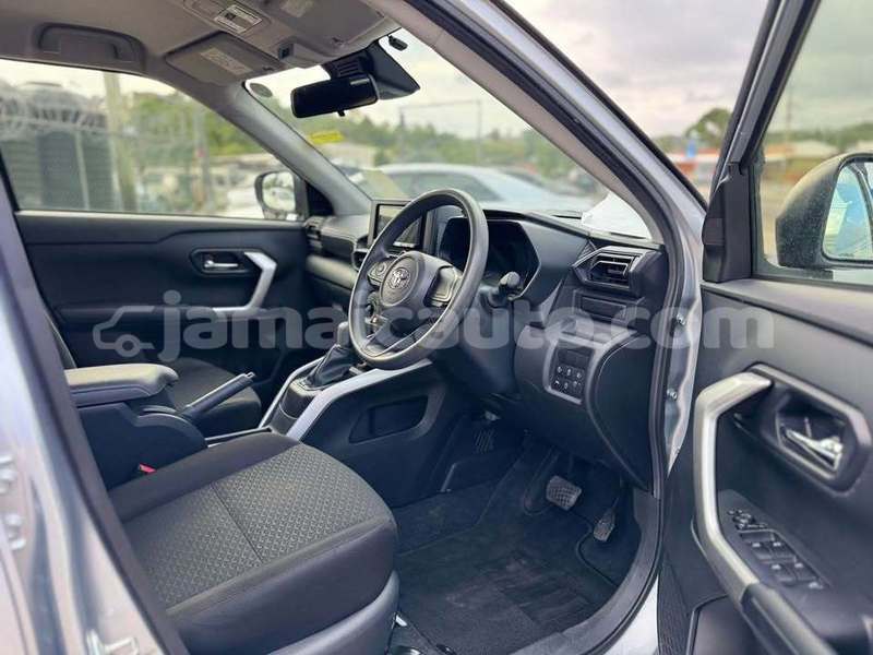 Big with watermark toyota ractis clarendon may pen 5571