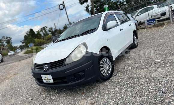 Buy Used Nissan AD White Car in May Pen in Clarendon Buy Used Nissan AD White Car in May Pen in Clarendon
