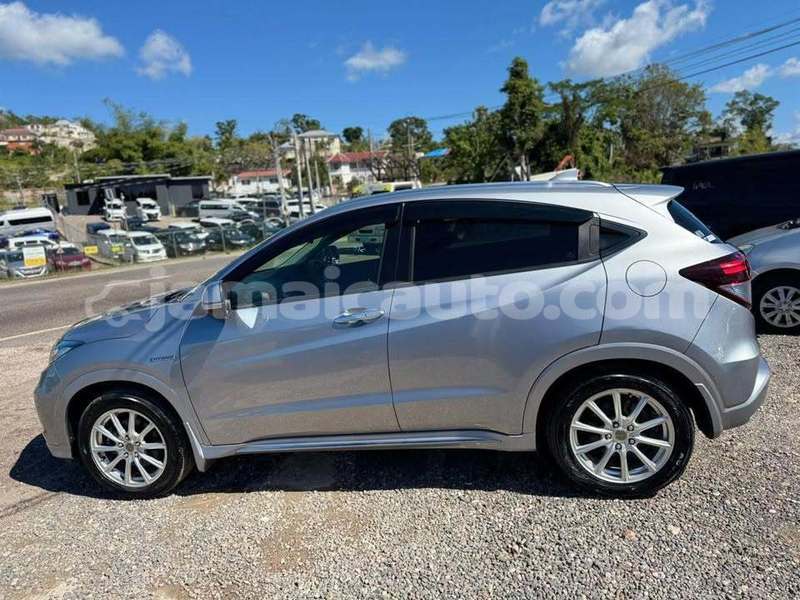 Big with watermark honda vezel manchester mandeville 5576