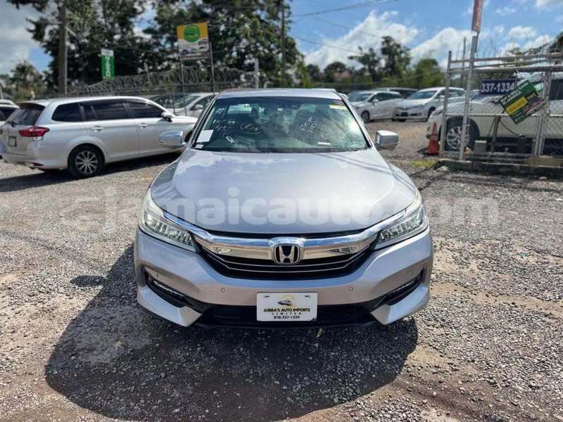 Big with watermark honda accord clarendon import dubai 5580