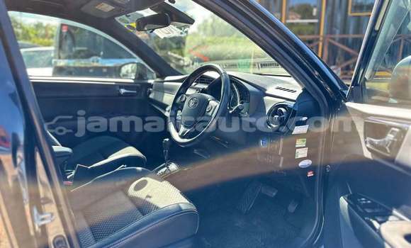 Buy Used Toyota Axio Black Car in Kingston in Kingston Buy Used Toyota Axio Black Car in Kingston in Kingston