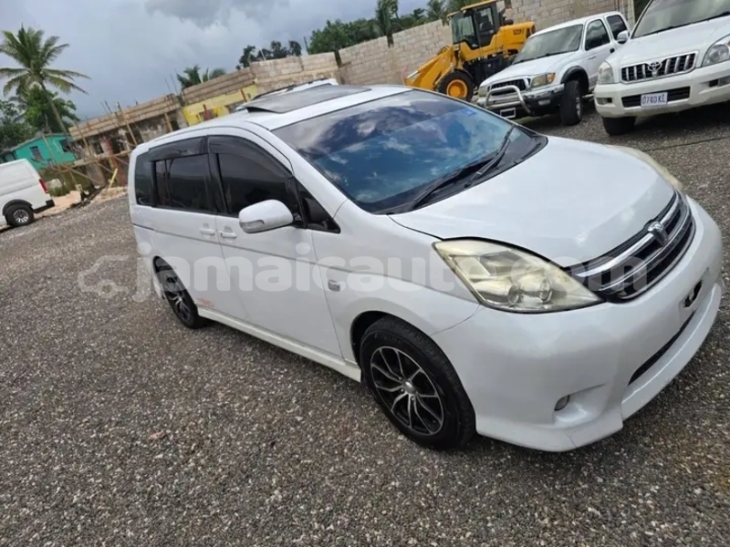Big with watermark toyota ist manchester mandeville 5599
