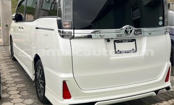 Buy Used Toyota Voxy White Car in Mandeville in Manchester Buy Used Toyota Voxy White Car in Mandeville in Manchester