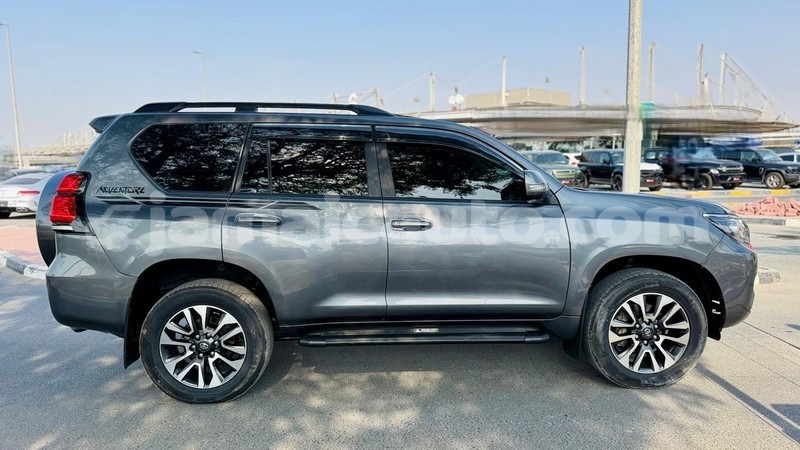 Big with watermark toyota land cruiser prado clarendon import dubai 5612