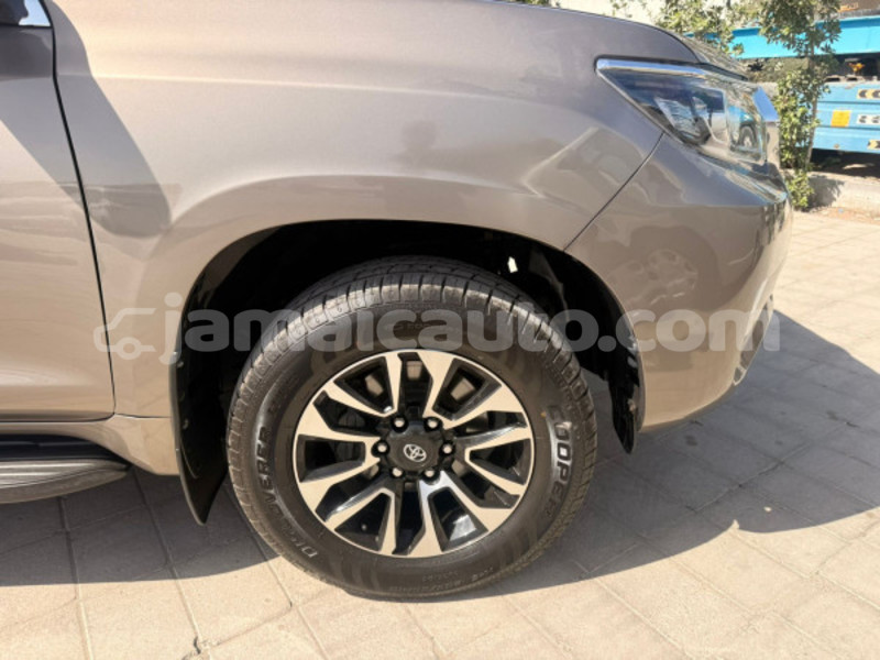 Big with watermark toyota land cruiser prado clarendon import dubai 5613