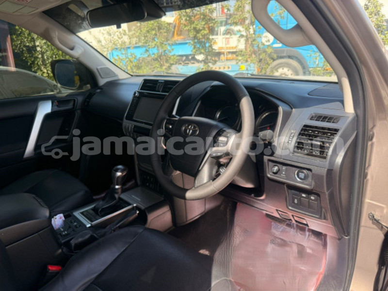 Big with watermark toyota land cruiser prado clarendon import dubai 5613