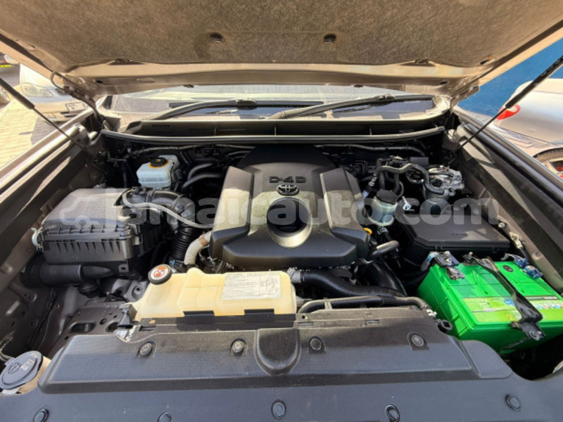 Big with watermark toyota land cruiser prado clarendon import dubai 5613