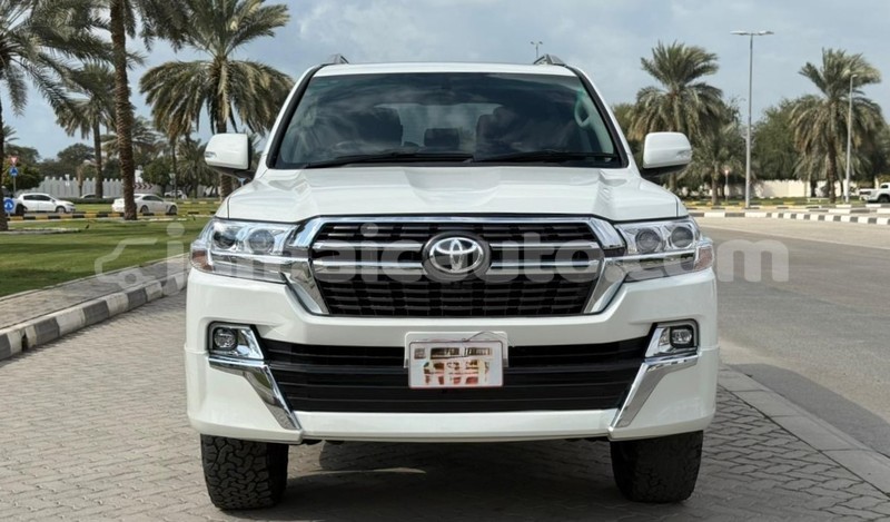 Big with watermark toyota land cruiser clarendon import dubai 5614