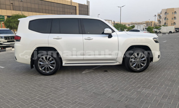 Buy Used Toyota Land Cruiser White Car in Kingston in Kingston Buy Used Toyota Land Cruiser White Car in Kingston in Kingston