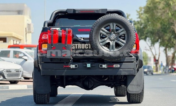 Buy Used Toyota Hilux Black Car in Import - Dubai in Clarendon Buy Used Toyota Hilux Black Car in Import - Dubai in Clarendon