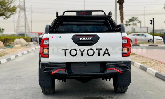 Buy Used Toyota Hilux White Car in Import - Dubai in Clarendon Buy Used Toyota Hilux White Car in Import - Dubai in Clarendon
