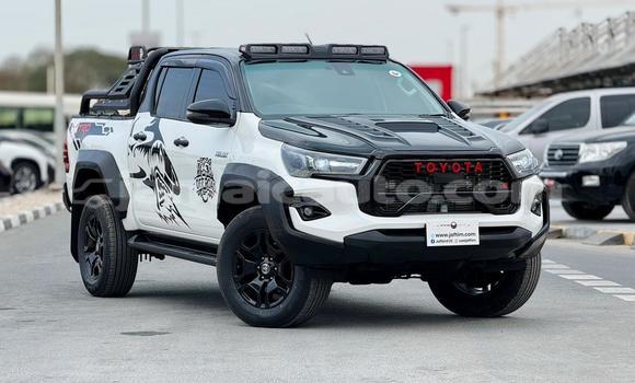 Buy Used Toyota Hilux White Car in Import - Dubai in Clarendon Buy Used Toyota Hilux White Car in Import - Dubai in Clarendon